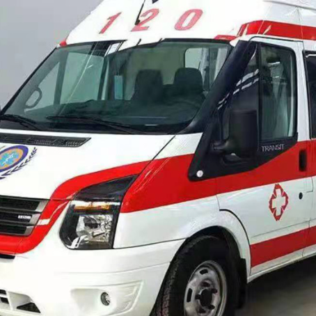 曾都非急救护送病人转院租赁救护车的优缺点对比